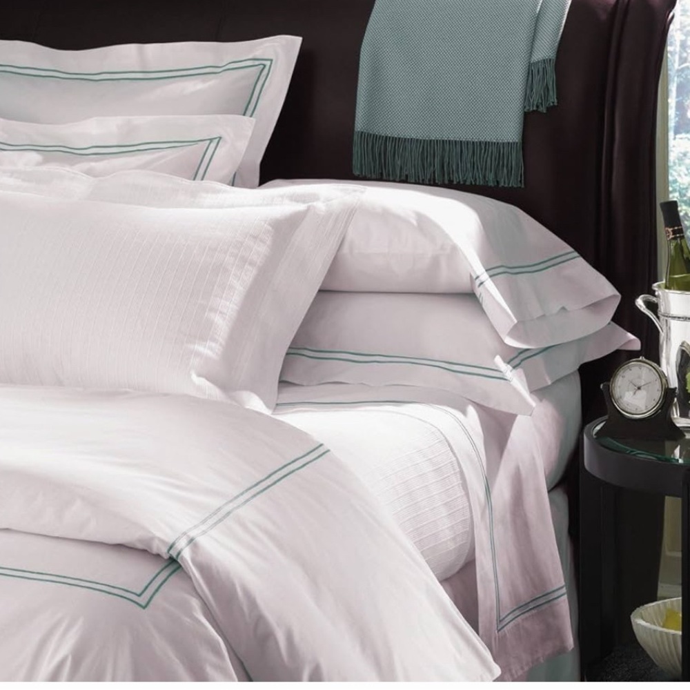 Sferra Grande Hotel standard sham NIP - Picture 5 of 5